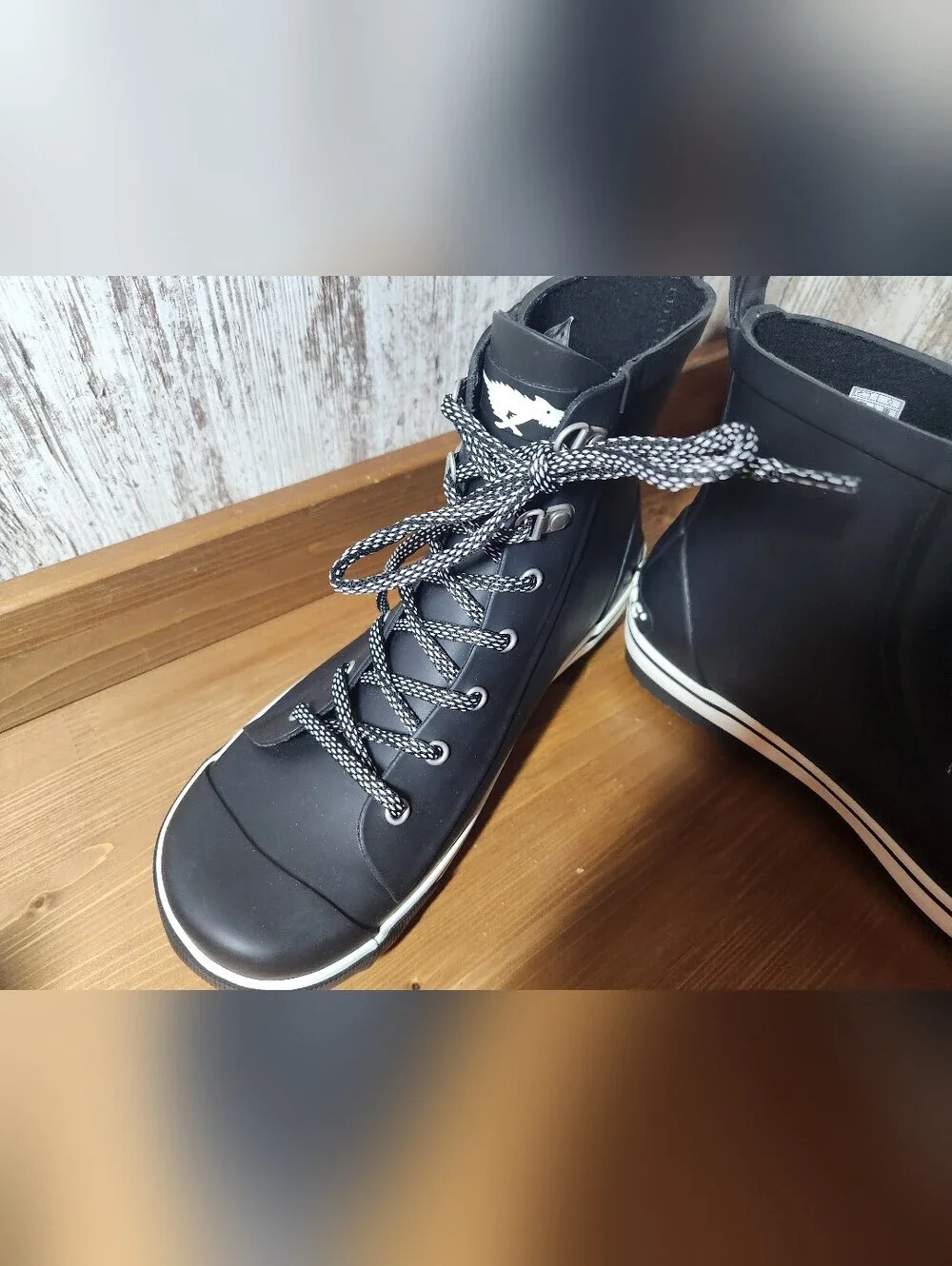 Rocket Dog Rainy Day Rain Boots Black High-Top Lace-Up White Trim Top Size 9.5